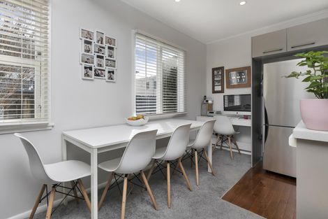 Photo of property in 2/622 East Coast Road, Pinehill, Auckland, 0630