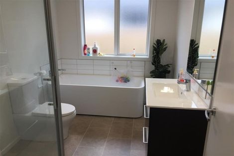 Photo of property in 8 Paioke Street, Waikanae, 5036