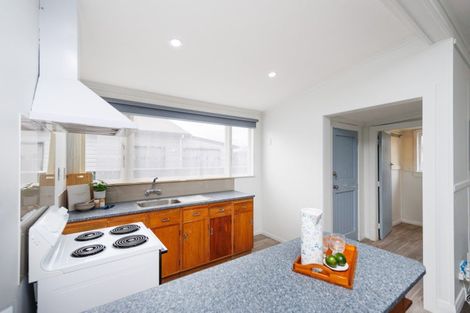 Photo of property in 996a Tremaine Avenue, Roslyn, Palmerston North, 4414