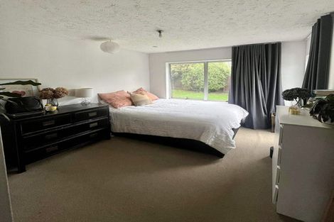 Photo of property in 5 Chatswood Place, Bishopdale, Christchurch, 8051