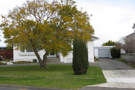 Photo of property in 28 Tauroa Road, Havelock North, 4130