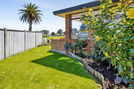 Photo of property in 3 Saddle Row, Welbourn, New Plymouth, 4310