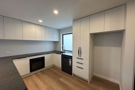 Photo of property in 36c Oxford Crescent, Ebdentown, Upper Hutt, 5018