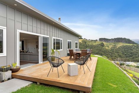 Photo of property in 16 Manatu Close, Whangamata, 3691