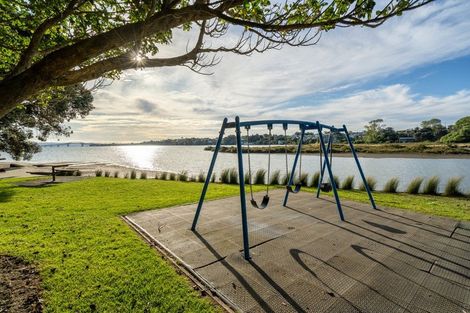 Photo of property in 2/60 Aramoana Avenue, Devonport, Auckland, 0624