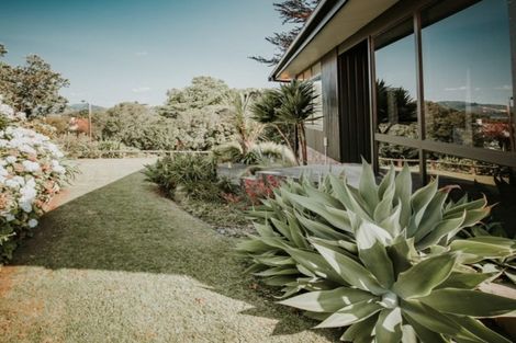 Photo of property in 345 Devonport Road, Tauranga, 3110