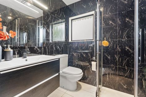 Photo of property in 2 Puketiro Drive, Feilding, 4702