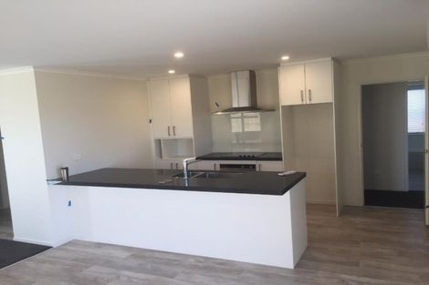 Photo of property in 10 Plate Lane, Papamoa, 3118