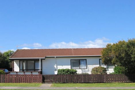 Photo of property in 3a Opal Drive, Papamoa Beach, Papamoa, 3118