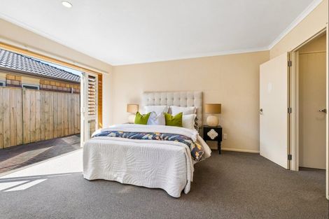 Photo of property in 14 Monash Place, Flat Bush, Auckland, 2016