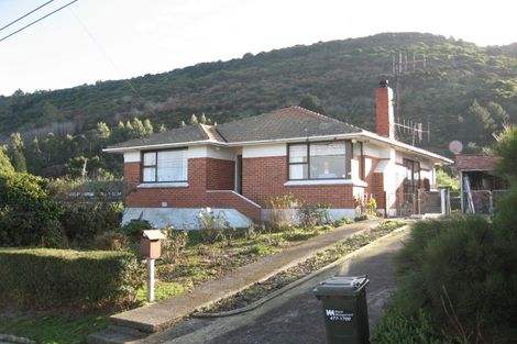 Photo of property in 35 Kauri Street, Ravensbourne, Dunedin, 9022