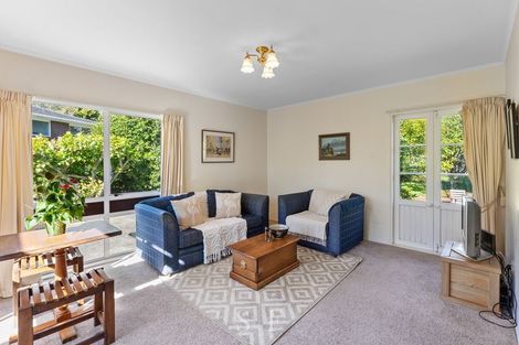 Photo of property in 53 Seddon Street, Waikanae, 5036