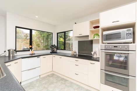 Photo of property in 4 Waverton Terrace, Churton Park, Wellington, 6037