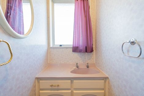 Photo of property in 25 Mckerrow Street, Te Anau, 9600