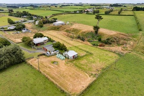 Photo of property in 15 Gilbert Street, Kakaramea, Patea, 4598
