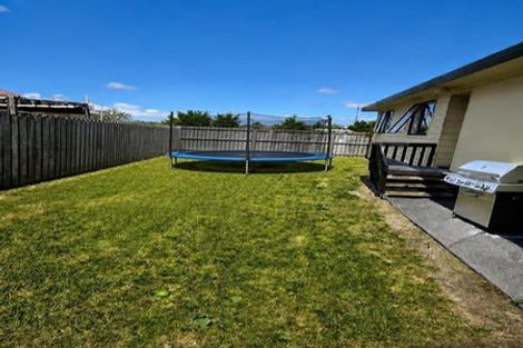 Photo of property in 1/21 Penion Drive, Flat Bush, Auckland, 2023