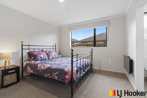 Photo of property in 16 Margarita Rise, Pukekohe, 2120