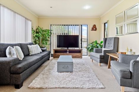 Photo of property in 6 Cathcart Close, Pukekohe, 2120
