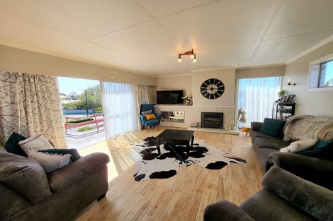 Photo of property in 1 Koromiko Street, Inglewood, 4330