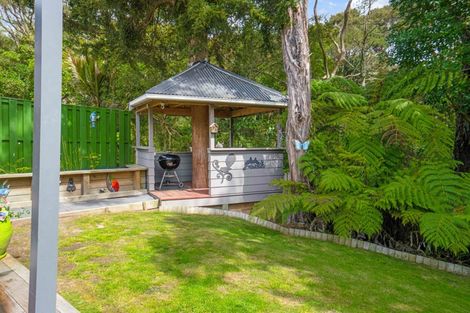 Photo of property in 2/5 Eugen Place, Bayview, Auckland, 0629