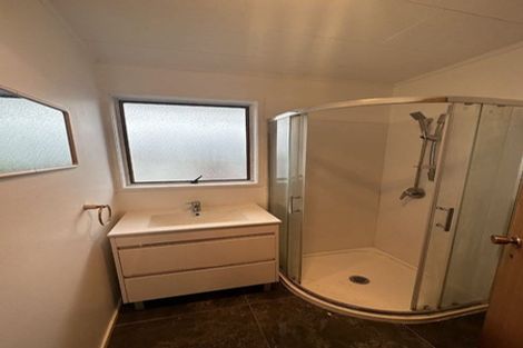 Photo of property in 26 Cockayne Crescent, Sunnynook, Auckland, 0620