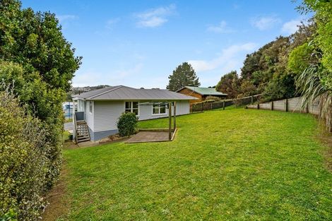 Photo of property in 24 Omapere Street, Waitangirua, Porirua, 5024