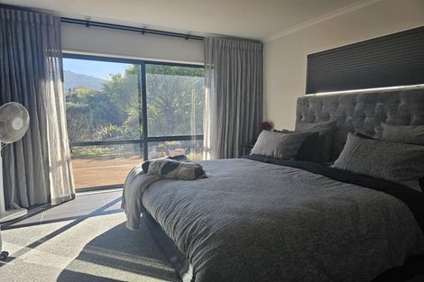 Photo of property in 4 Heaphy Place, Pukehangi, Rotorua, 3015