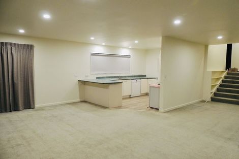 Photo of property in 1/73 Birkdale Road, Birkdale, Auckland, 0626