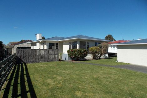 Photo of property in 60 College Street, Awapuni, Palmerston North, 4412