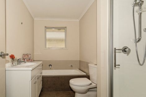 Photo of property in 19 Anna Lane, Glen Eden, Auckland, 0602
