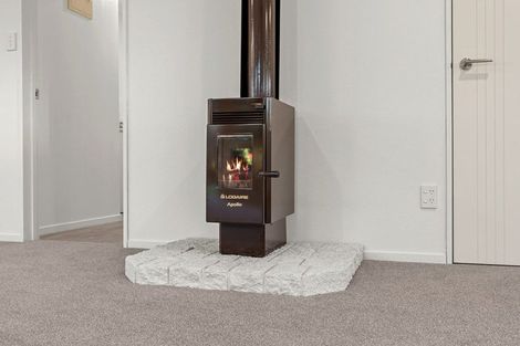 Photo of property in 79 Norfolk Crescent, Otaki Beach, Otaki, 5512