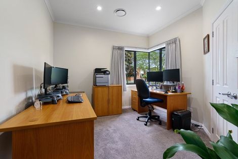 Photo of property in 2/218 Thornton Road, Cambridge, 3434