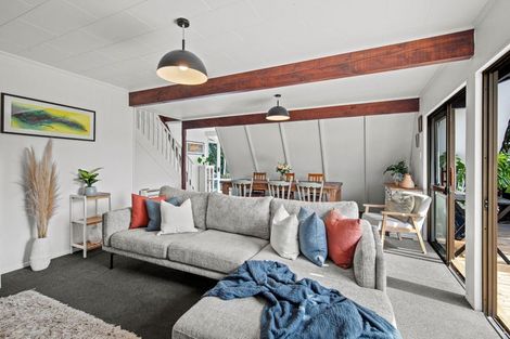 Photo of property in 6a Hurst Place, Parklands, Christchurch, 8083