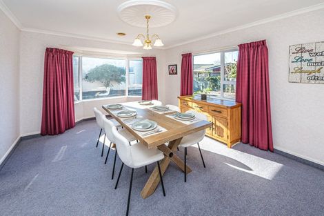 Photo of property in 6 Porritt Street, Saint Johns Hill, Whanganui, 4500