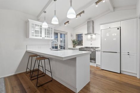 Photo of property in 21 Broadwater Close, Pyes Pa, Tauranga, 3112