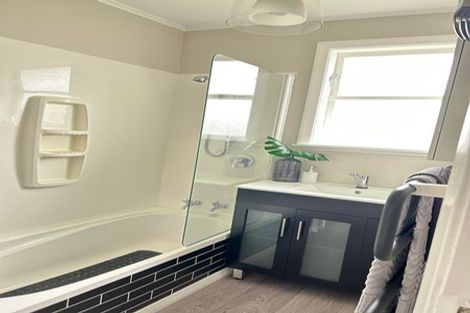 Photo of property in 320 Stokes Valley Road, Stokes Valley, Lower Hutt, 5019