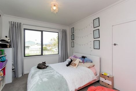 Photo of property in 3 Stuart Place, Blagdon, New Plymouth, 4310