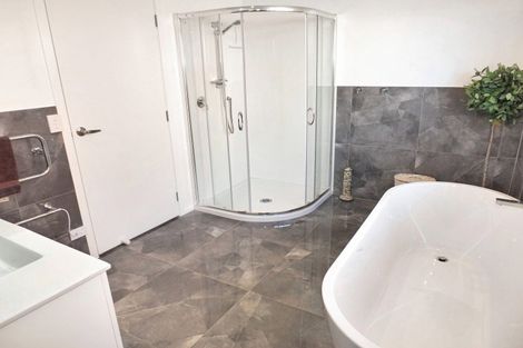 Photo of property in 17 Oxnam Place, Foxton Beach, Foxton, 4815