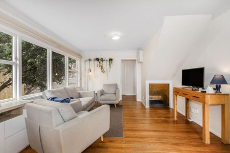 Photo of property in 82 Muritai Road, Eastbourne, Lower Hutt, 5013