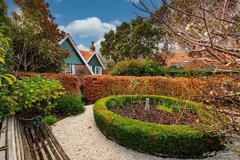 Photo of property in 86 Bolton Street, Kelburn, Wellington, 6012