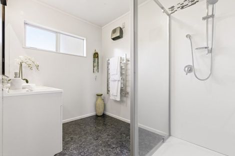 Photo of property in 24 Tawiri Place, Kuratau, Turangi, 3381