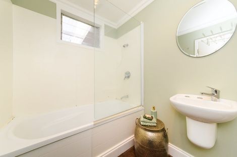 Photo of property in 53 Manson Street, Terrace End, Palmerston North, 4410