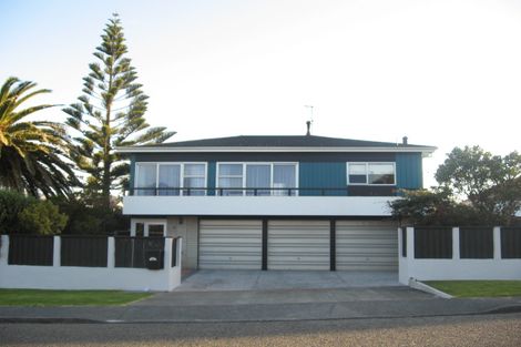 Photo of property in 18 Mana Avenue, Titahi Bay, Porirua, 5022