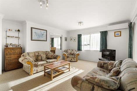 Photo of property in 44 Centorian Drive, Windsor Park, Auckland, 0632