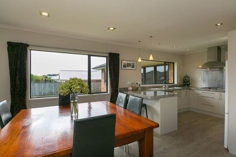 Photo of property in 5d James Drive, Bell Block, New Plymouth, 4312