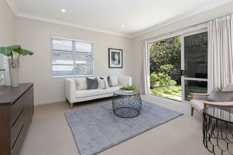 Photo of property in 35 Searle Street, Stonefields, Auckland, 1072