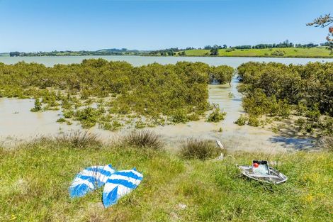 Photo of property in 47 Merril Road, Paparoa, 0571
