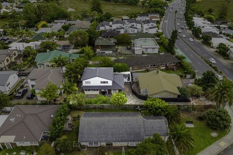 Photo of property in 2/26 Esmonde Road, Takapuna, Auckland, 0622