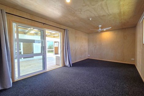 Photo of property in 105 Taupata Way, Matarangi, Whitianga, 3592