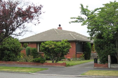 Photo of property in 7 Birkenhead Street Avonhead Christchurch City